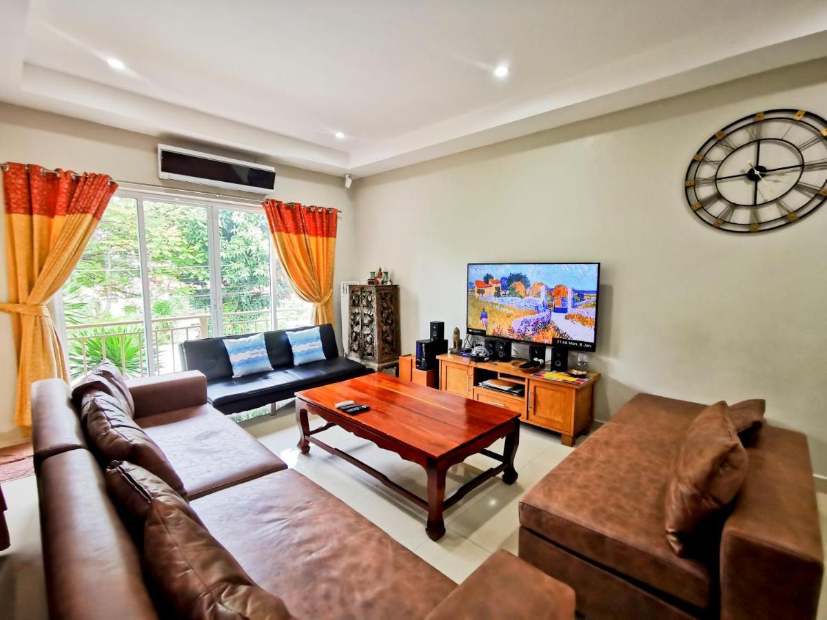 Thepprasit Cosy Villa Джомтиен Бийч Екстериор снимка