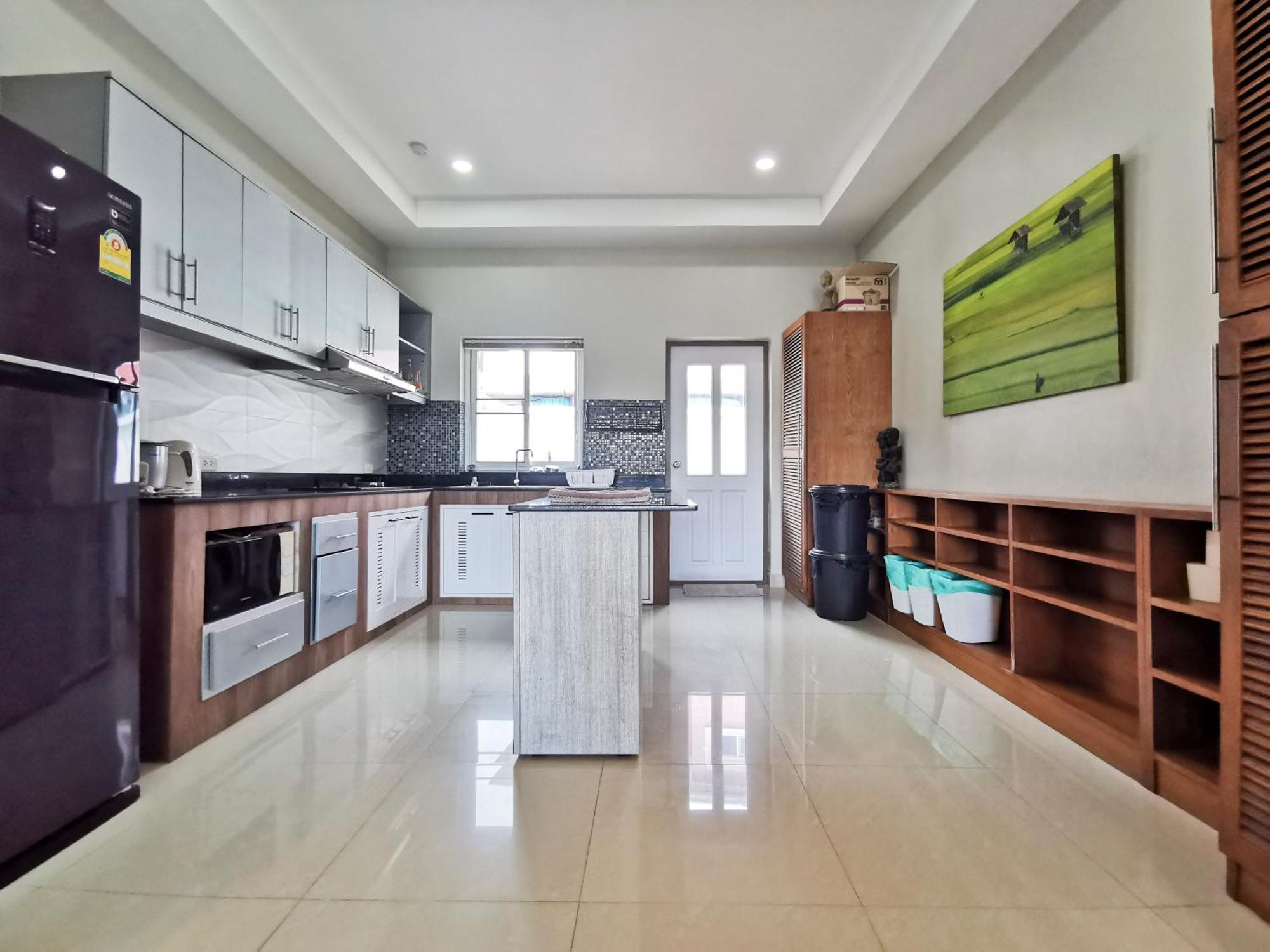 Thepprasit Cosy Villa Джомтиен Бийч Екстериор снимка