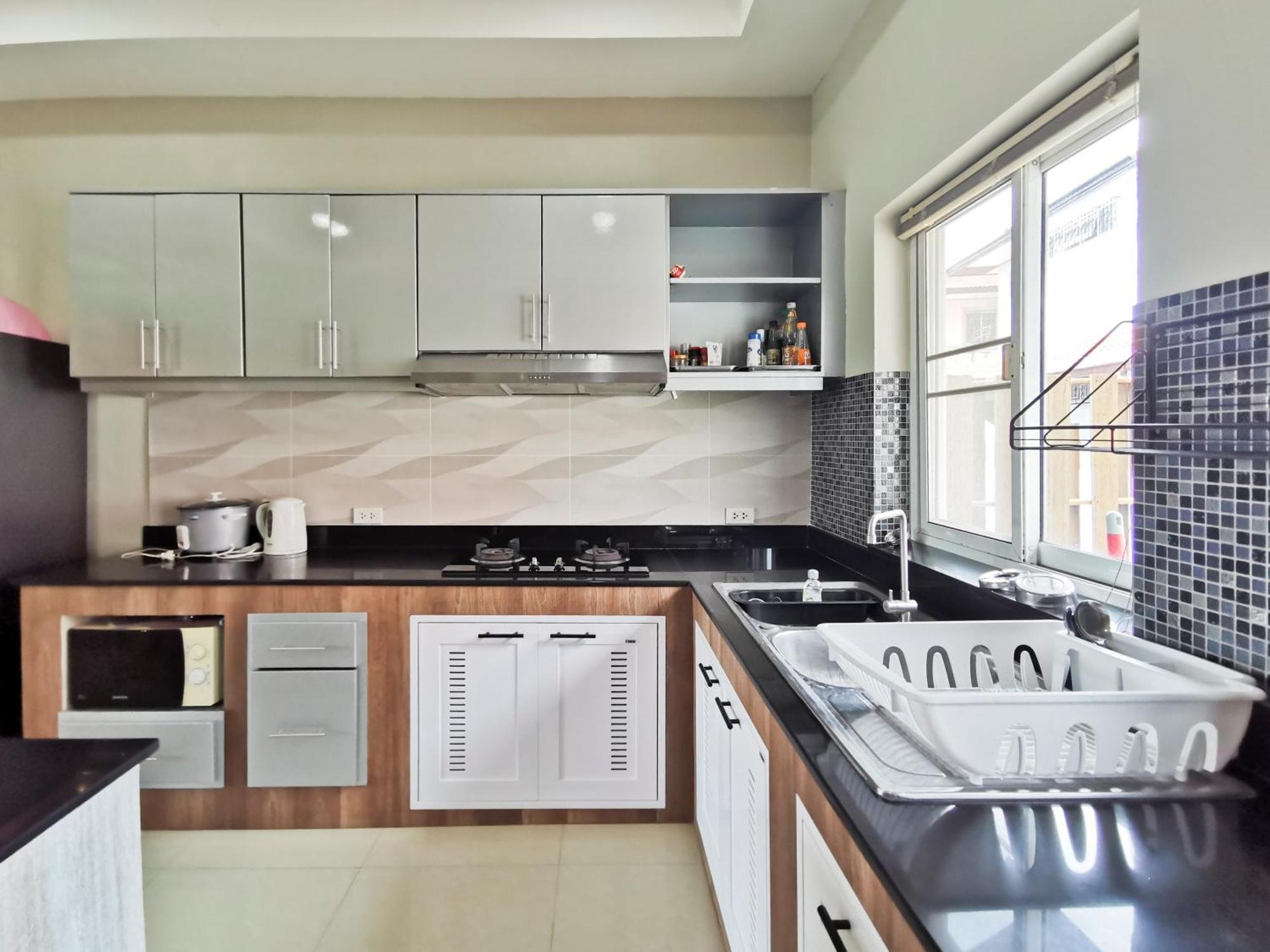 Thepprasit Cosy Villa Джомтиен Бийч Екстериор снимка