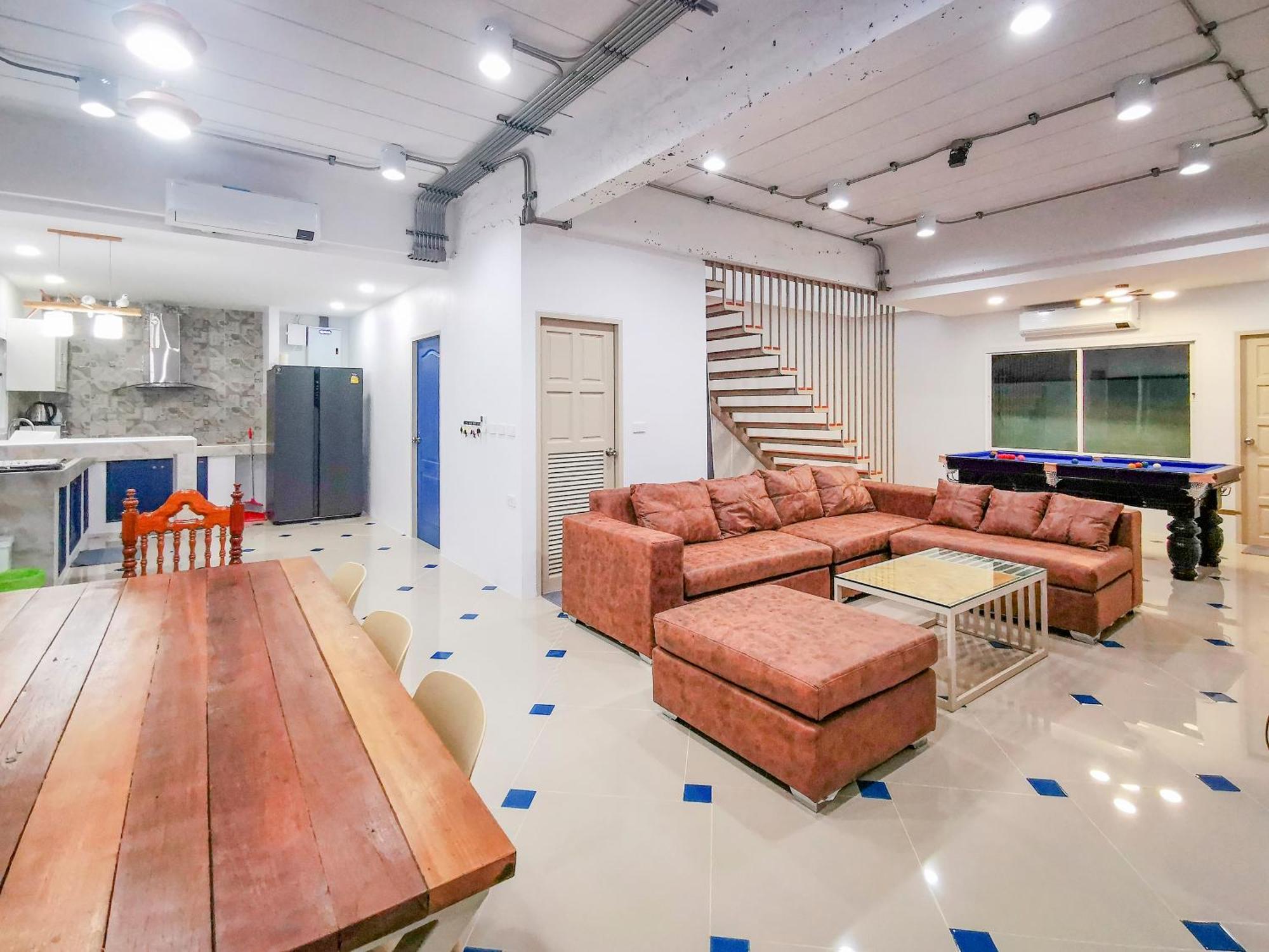 Thepprasit Cosy Villa Джомтиен Бийч Екстериор снимка