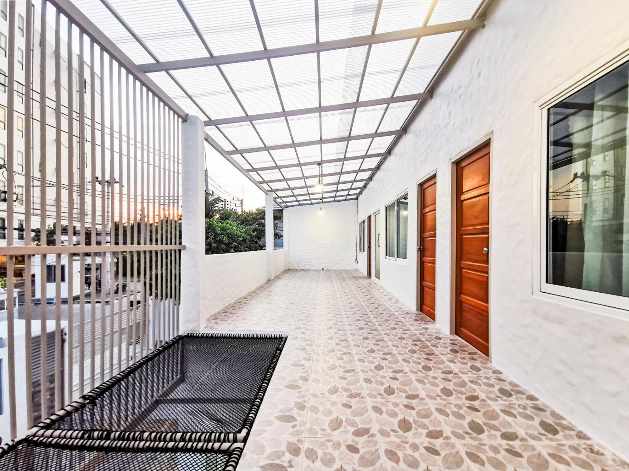 Thepprasit Cosy Villa Джомтиен Бийч Екстериор снимка