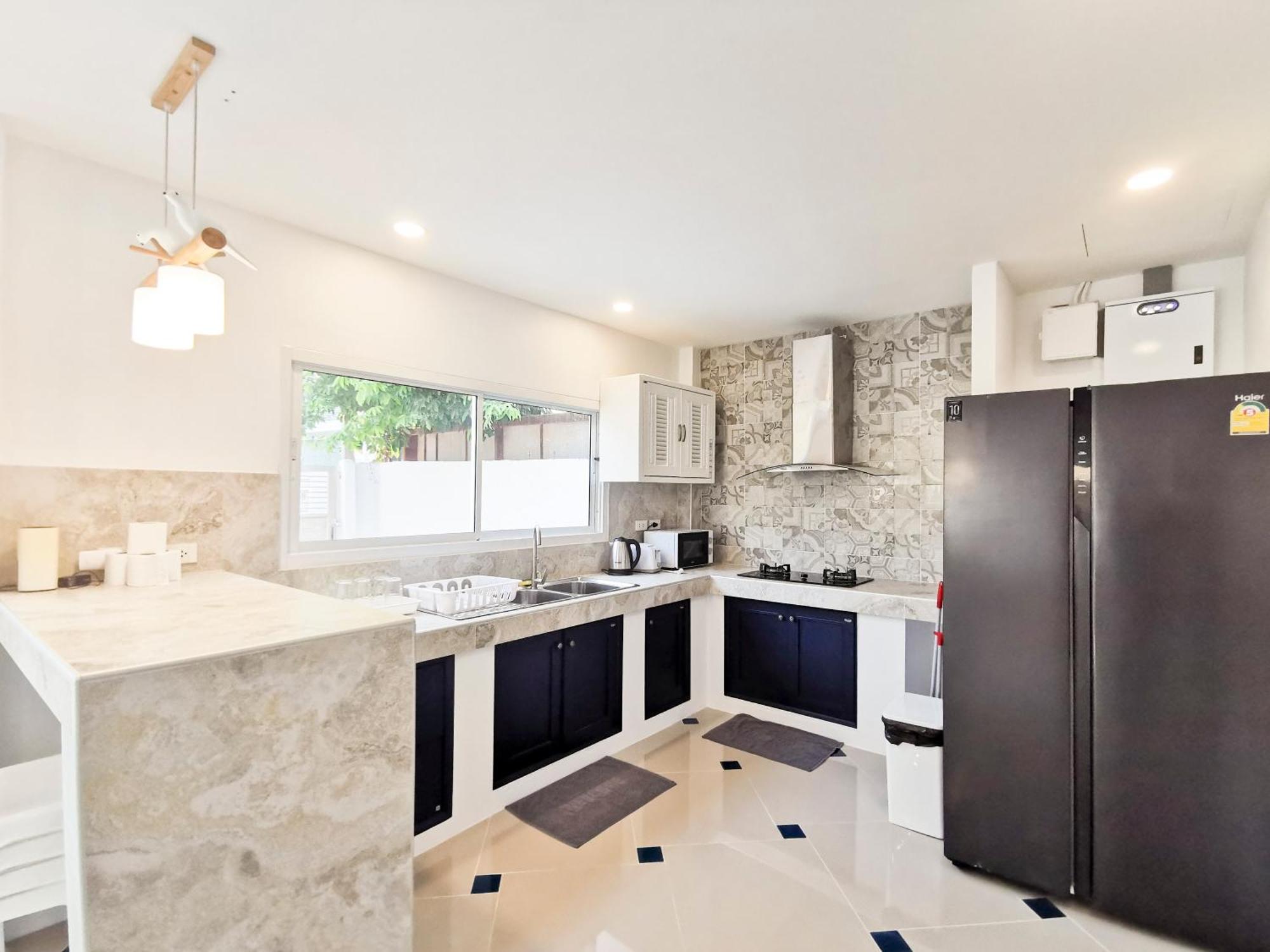 Thepprasit Cosy Villa Джомтиен Бийч Екстериор снимка