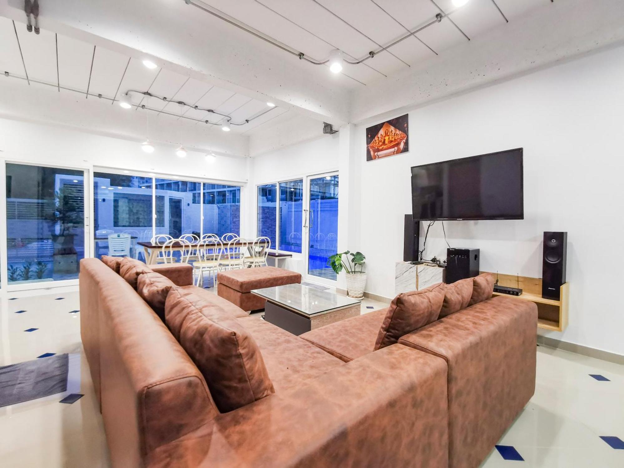 Thepprasit Cosy Villa Джомтиен Бийч Екстериор снимка